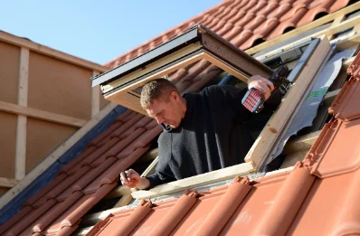 Pose de fenêtres de toit Velux à Anzeling